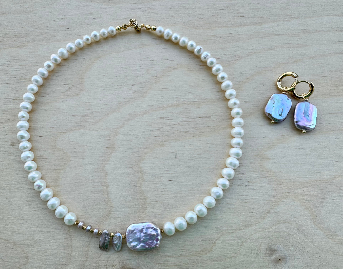 Pearls In Shape Set - Necklace and Earrings