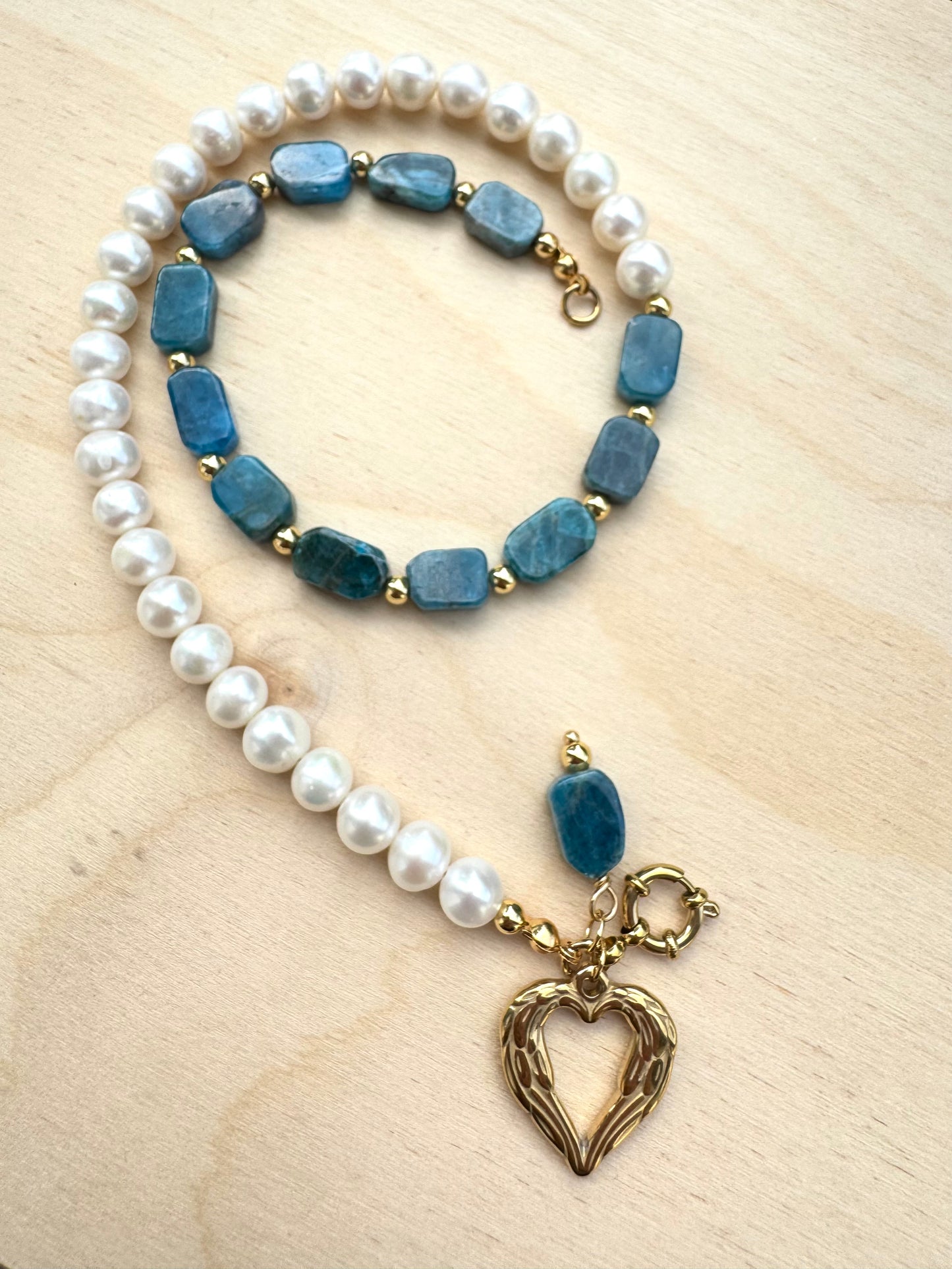 Sea & Sky Harmony – Pearl and Apatite Gem Necklace