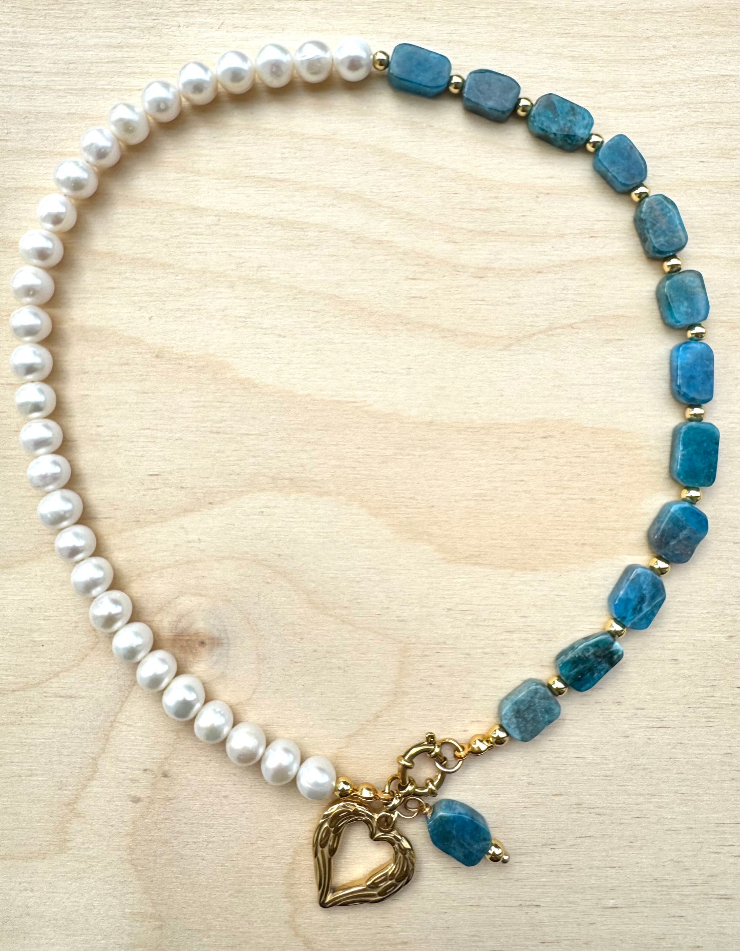 Sea & Sky Harmony – Pearl and Apatite Gem Necklace