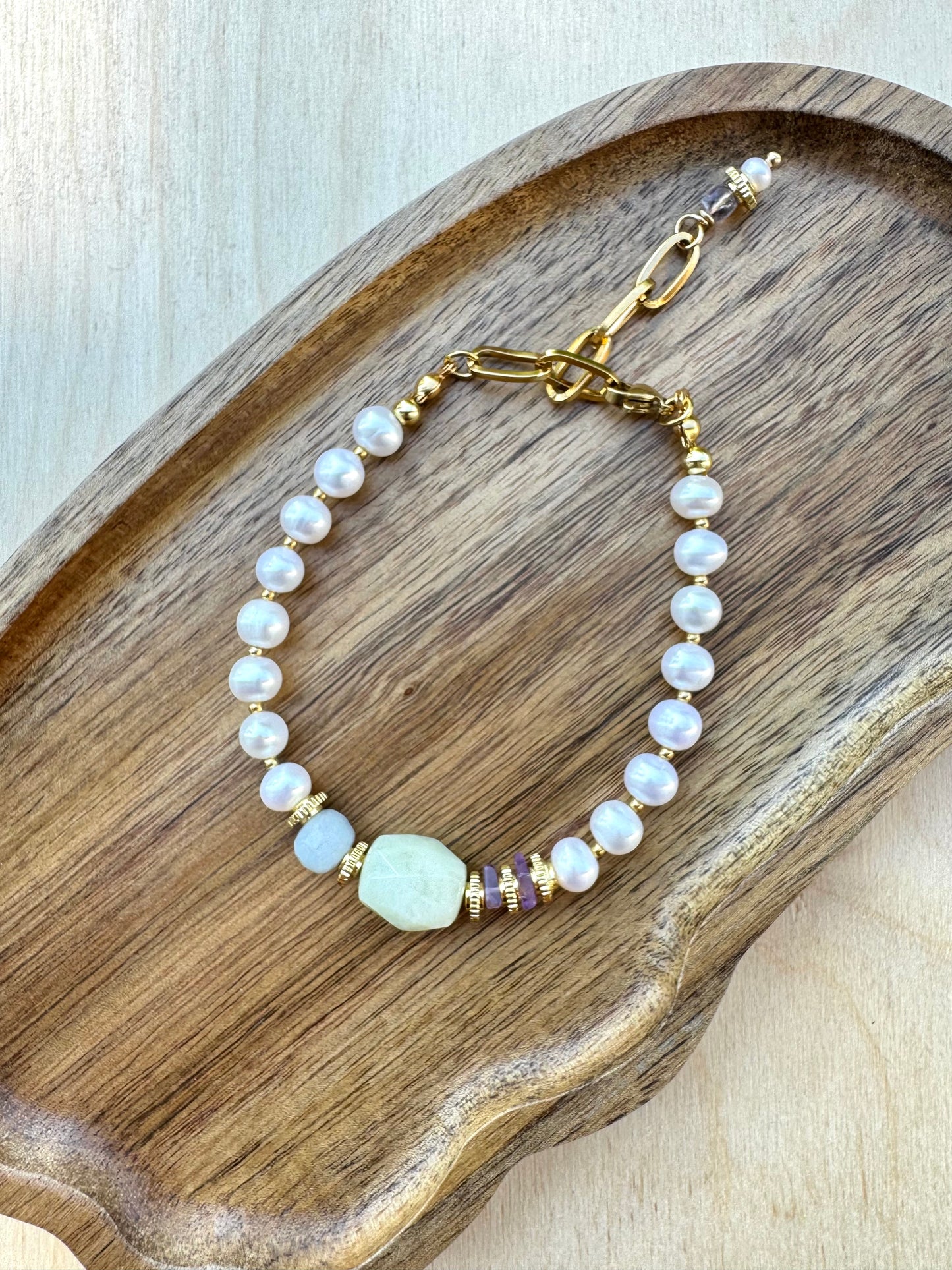 Freshwater Pearls with Natural Beryl Bracelet