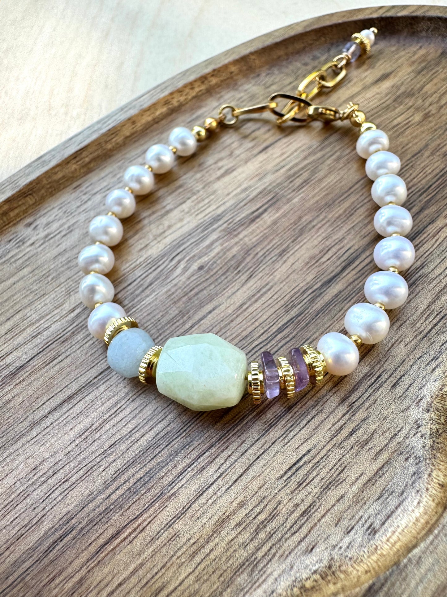 Freshwater Pearls with Natural Beryl Bracelet