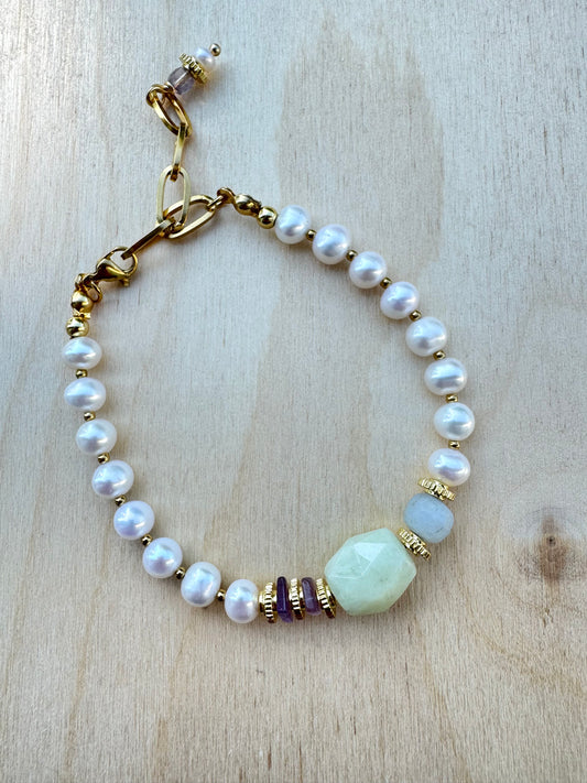 Freshwater Pearls with Natural Beryl Bracelet
